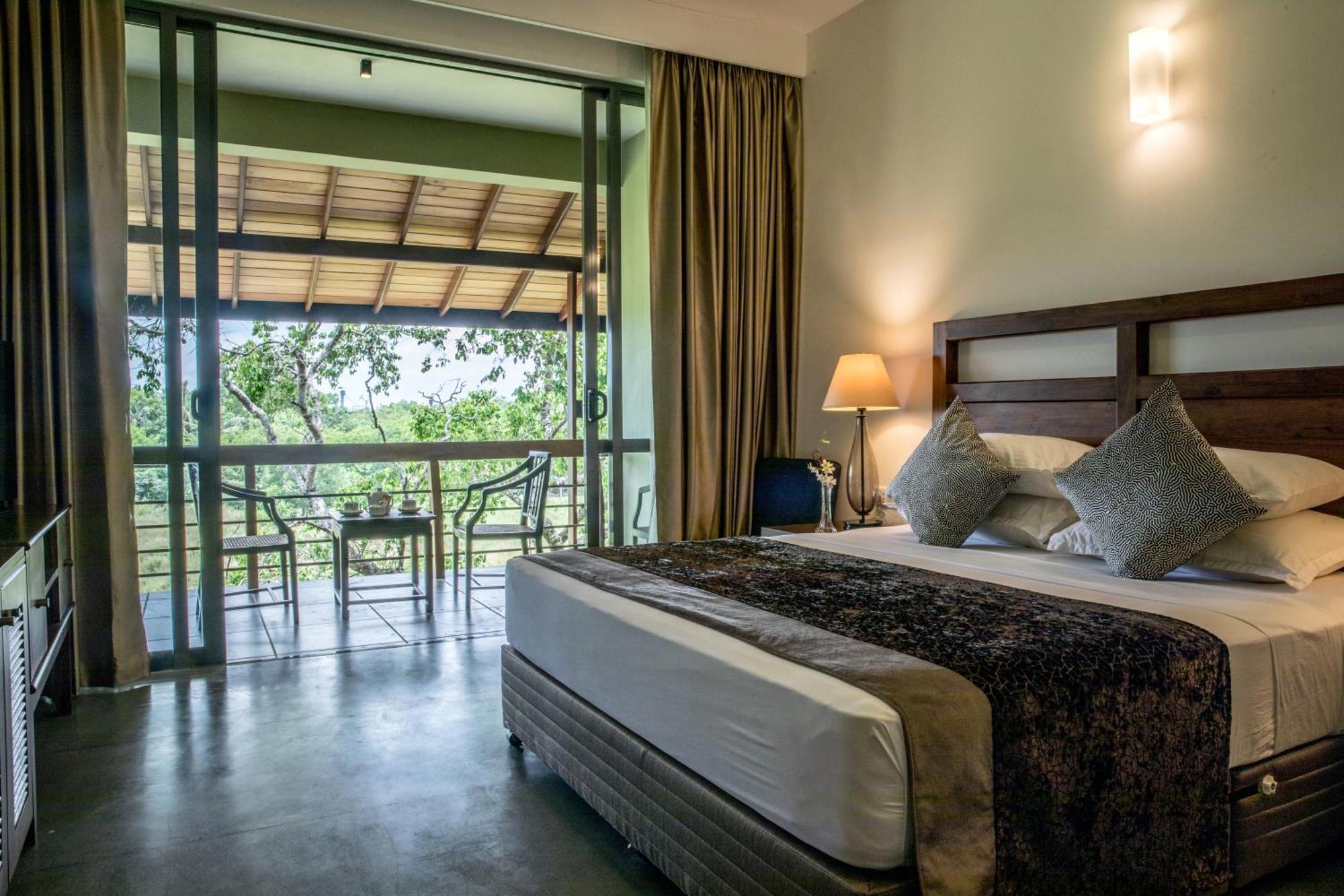 Earls Rajarata Hotel Anuradhapura Room photo